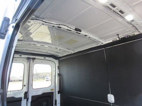 New 2026 Ford Transit 250 148 Medium Roof w/ Load Area Protection Package image 21