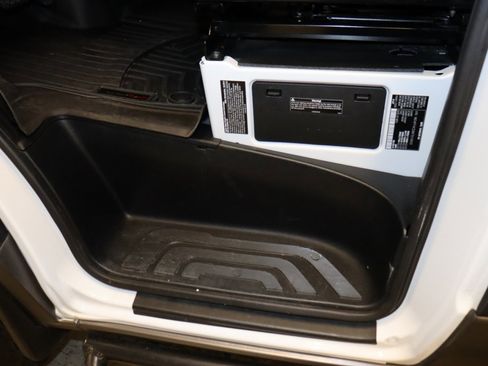 Used 2019 Mercedes-Benz Sprinter 4x4 170 image 16