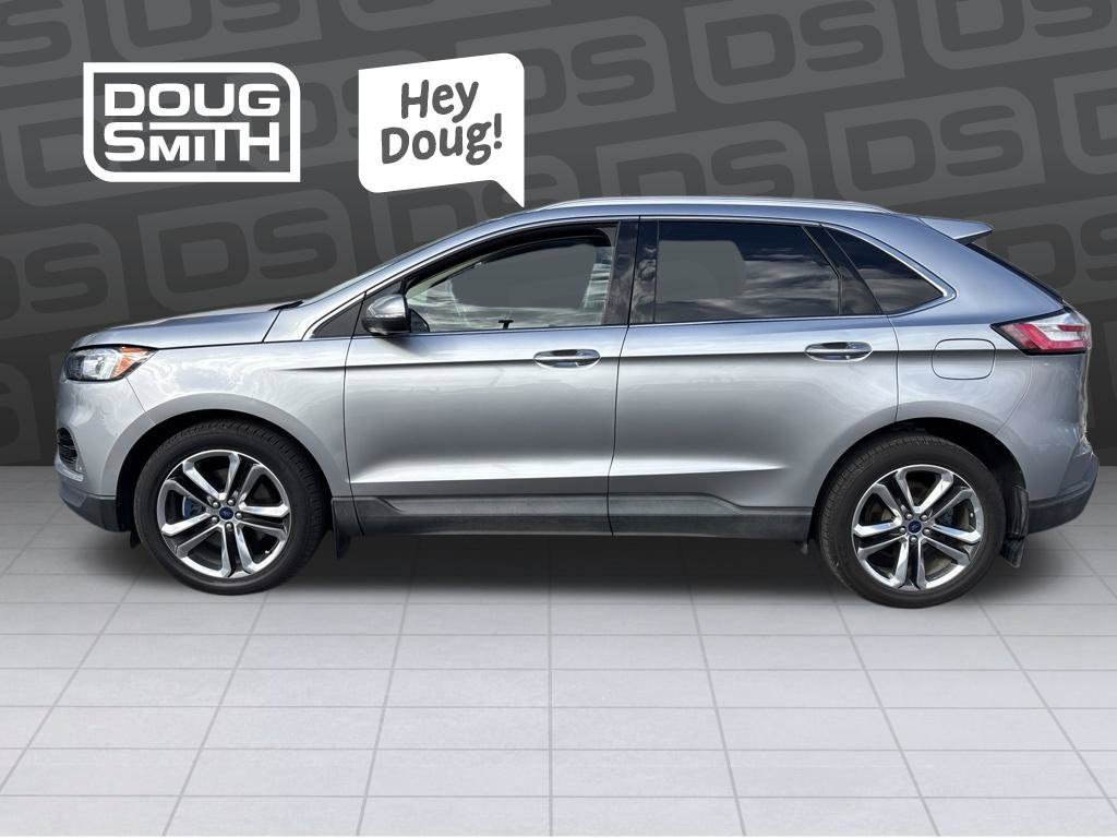 Used 2020 Ford Edge Titanium AWD/4WD image 2
