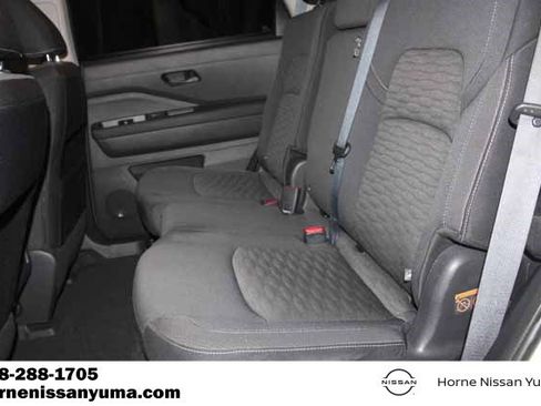 Certified 2023 Nissan Pathfinder S image 5