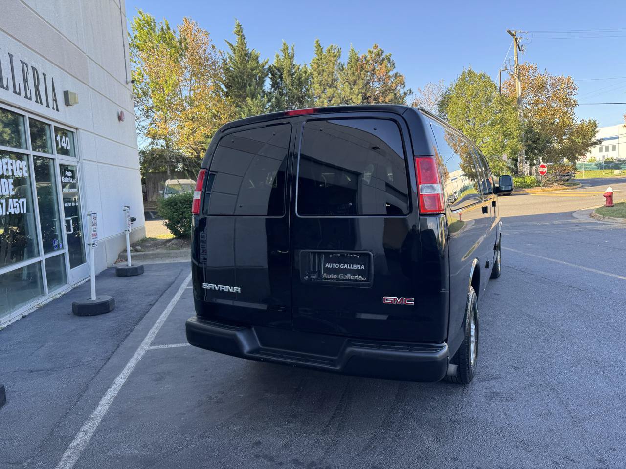 Used 2020 GMC Savana 3500 LS RWD image 6