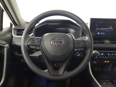 Used 2025 Toyota RAV4 XLE image 15
