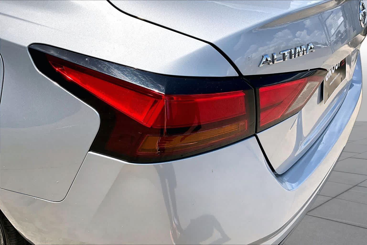 Certified 2022 Nissan Altima 2.5 SR FWD image 29