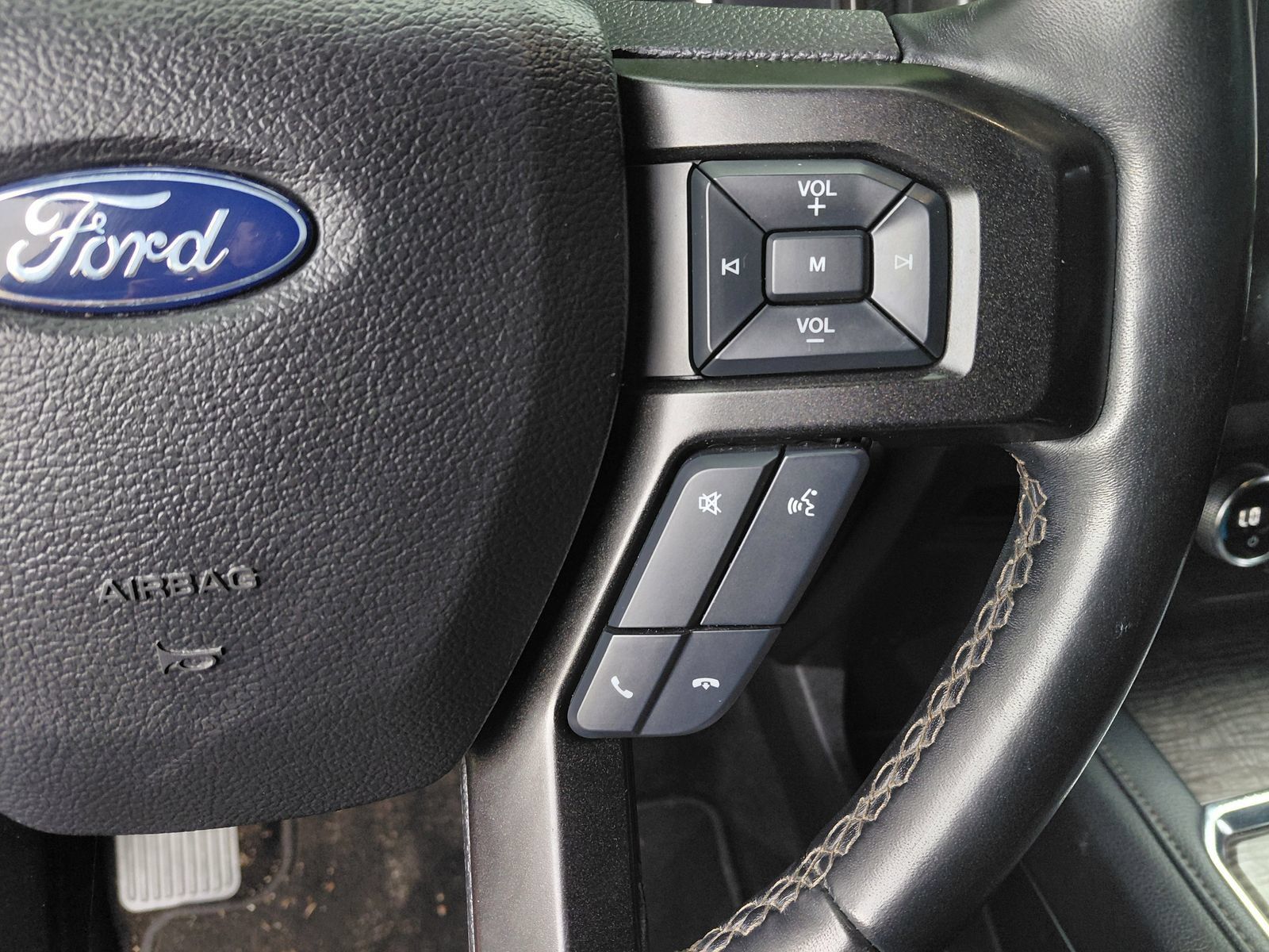 Used 2019 Ford Expedition Max Limited w/ Equipment Group 301A AWD/4WD image 5