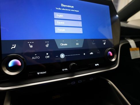 Used 2025 Lexus RZ 300e image 20