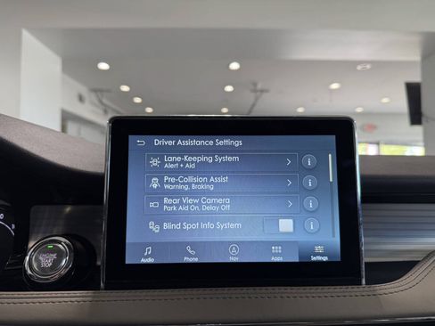 Used 2022 Lincoln Corsair AWD w/ Premium Package image 22