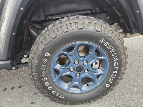 Used 2023 Jeep Gladiator Sport AWD/4WD image 27