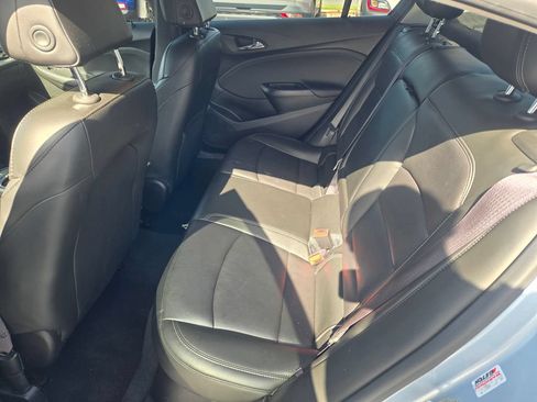 Used 2017 Chevrolet Cruze Premier FWD image 20