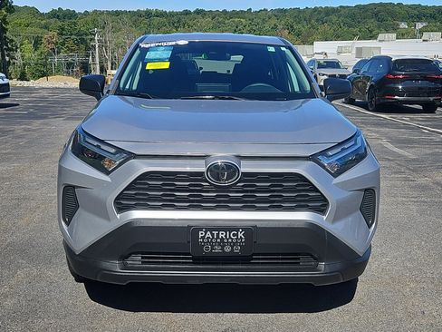 Used 2023 Toyota RAV4 LE AWD/4WD image 18
