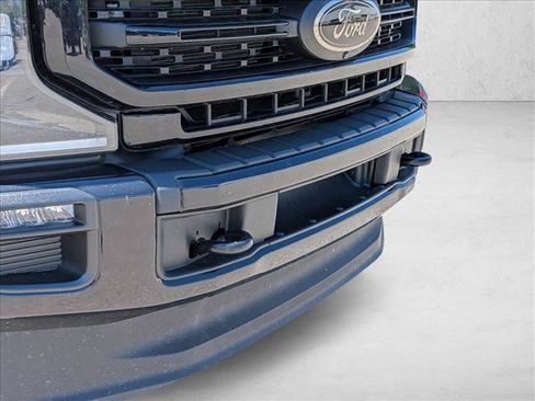Used 2022 Ford F250 Lariat AWD/4WD image 10