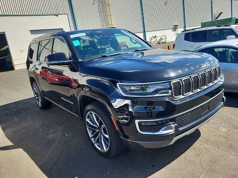 Used 2022 Jeep Wagoneer Series III w/ Premium Group I image 3