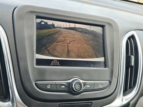 Used 2020 Chevrolet Equinox LT image 25