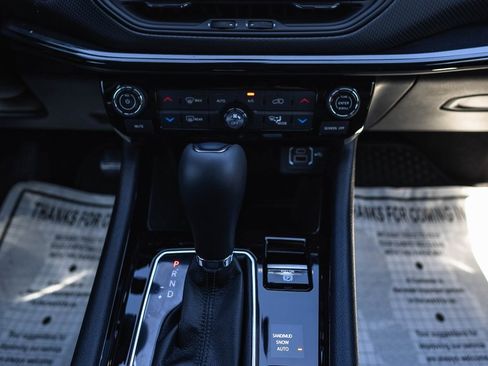 New 2025 Jeep Compass Latitude w/ Sun & Sound Group image 24