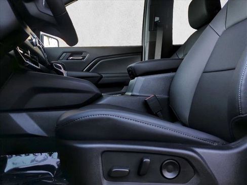 New 2026 GMC Canyon Elevation w/ Convenience Package image 9