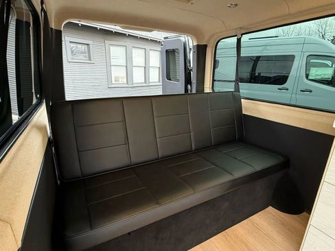 Used 2020 Mercedes-Benz Sprinter 2500 w/ Driver Convenience Package image 10