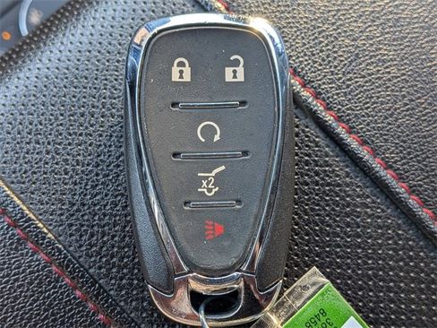 Used 2023 Chevrolet Traverse RS image 31