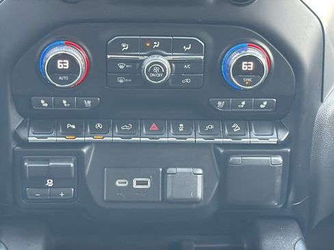 Used 2021 Chevrolet Silverado 1500 LTZ image 18