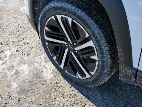 New 2026 Chevrolet Equinox RS w/ Convenience Package III image 9