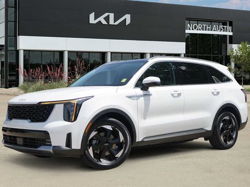 Certified 2025 Kia Sorento EX w/ EX Panoramic Sunroof Package AWD/4WD image 1
