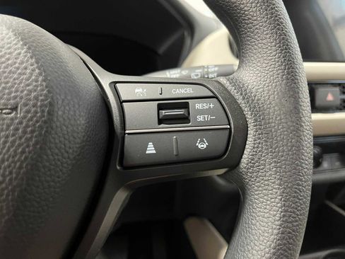 New 2026 Honda HR-V LX image 17