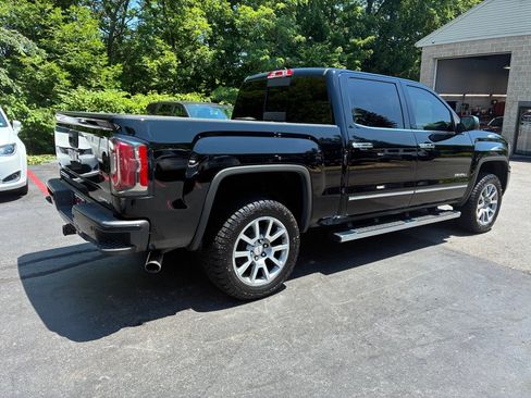 Used 2016 GMC Sierra 1500 Denali w/ Enhanced Driver Alert Package AWD/4WD image 7