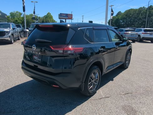 Used 2021 Nissan Rogue S FWD image 8