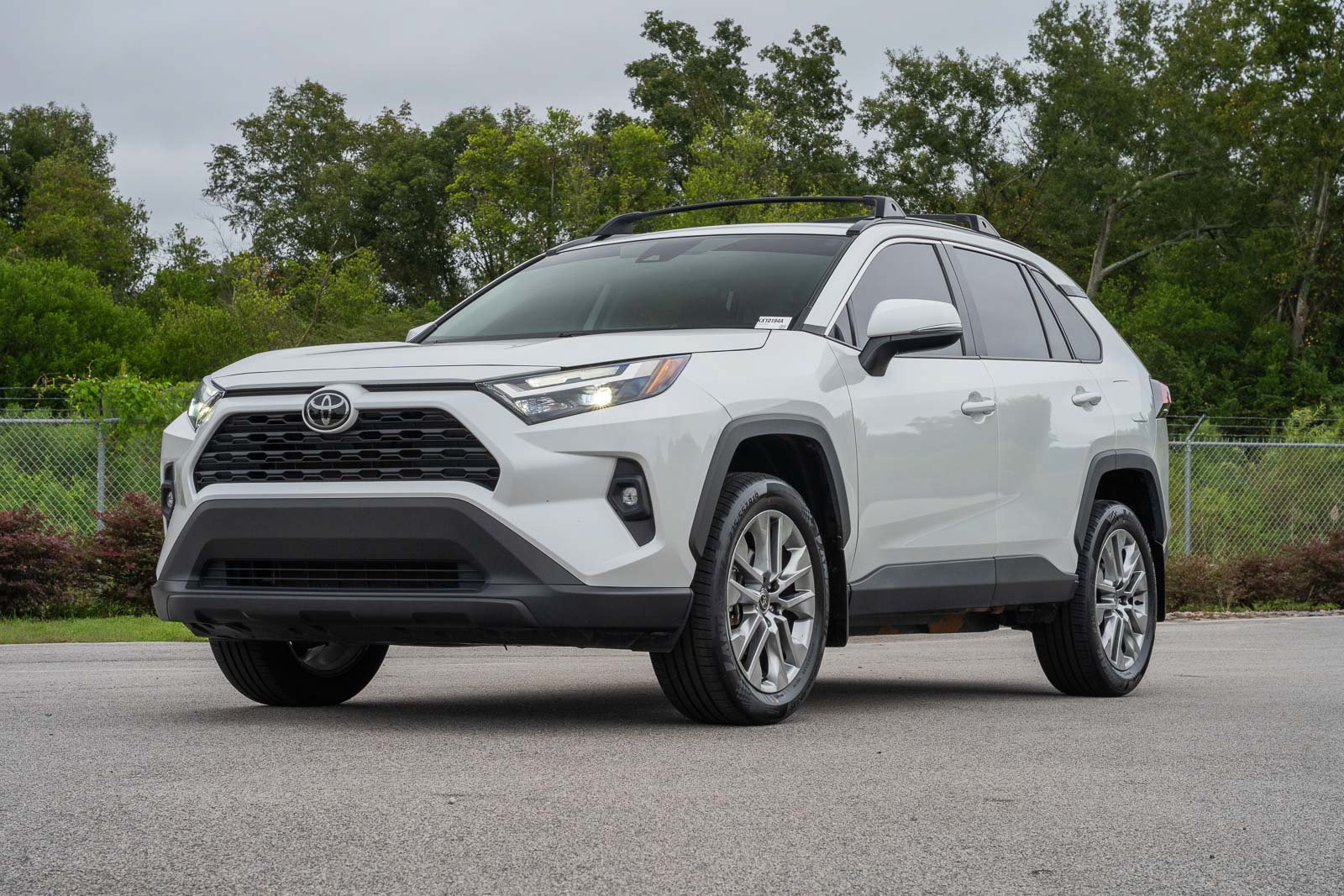 Used 2025 Toyota RAV4 XLE Premium FWD image 3