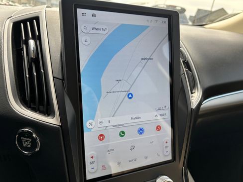 Used 2022 Ford Edge SEL w/ Convenience Package image 14