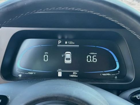 Certified 2025 Hyundai Elantra Sport FWD image 12