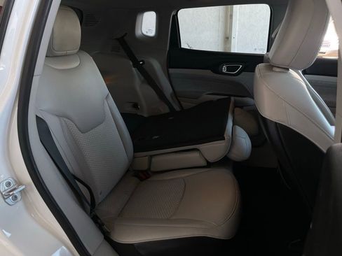 Used 2022 Jeep Compass Latitude AWD/4WD image 20