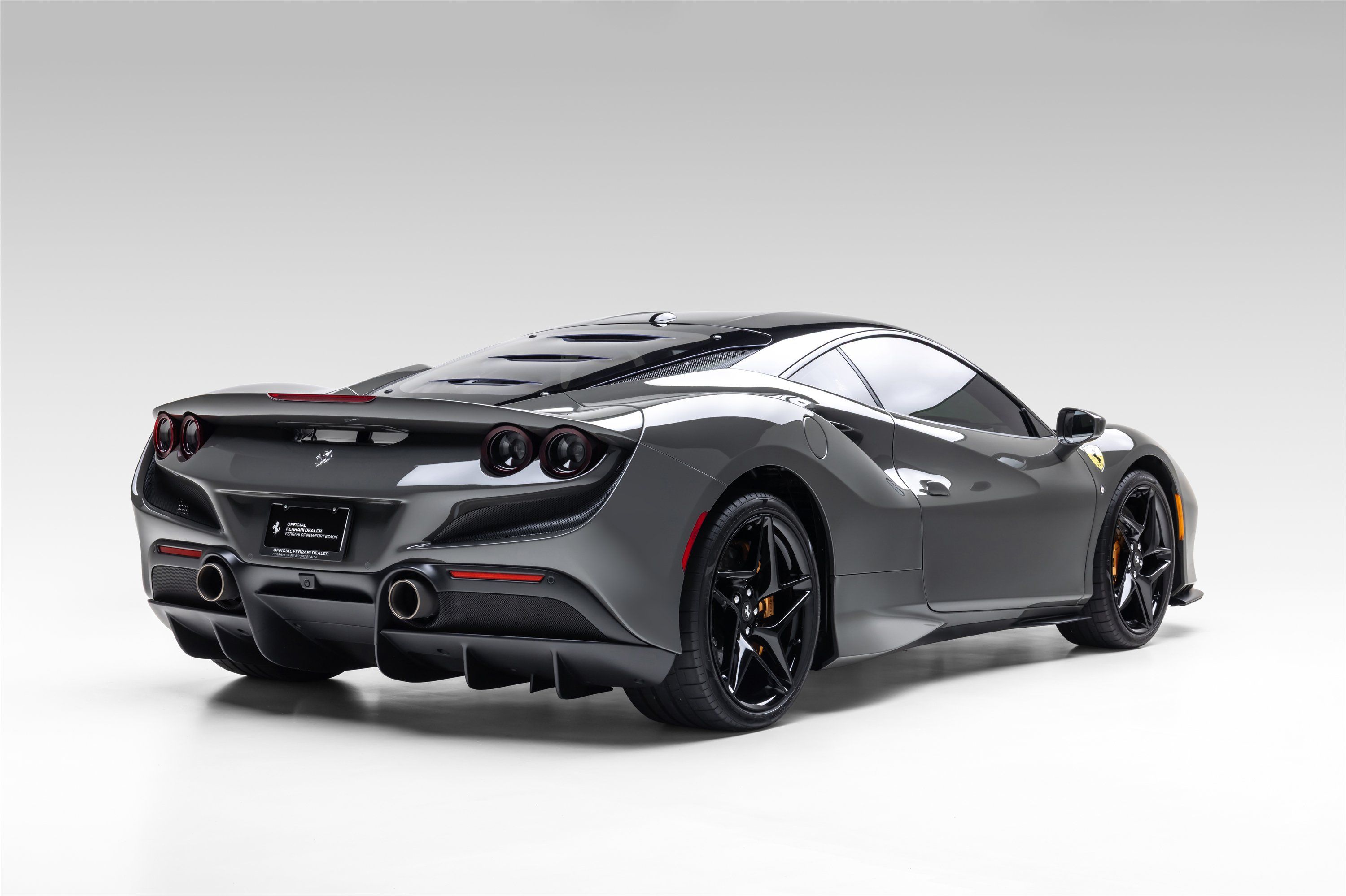 Certified 2022 Ferrari F8 Tributo RWD image 7