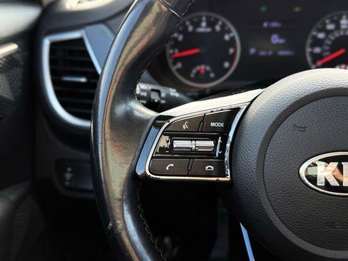 Used 2021 Kia Seltos S image 36