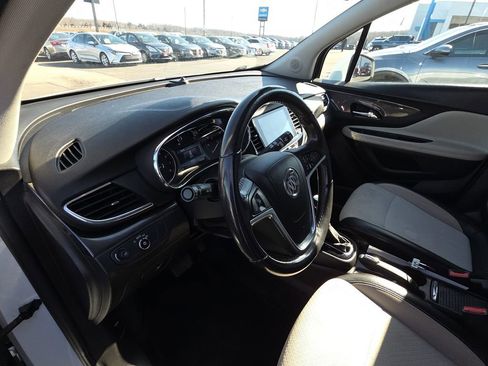 Used 2020 Buick Encore Preferred image 14