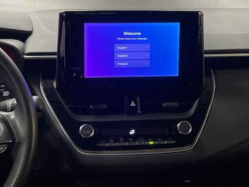 Certified 2024 Toyota Corolla LE image 31