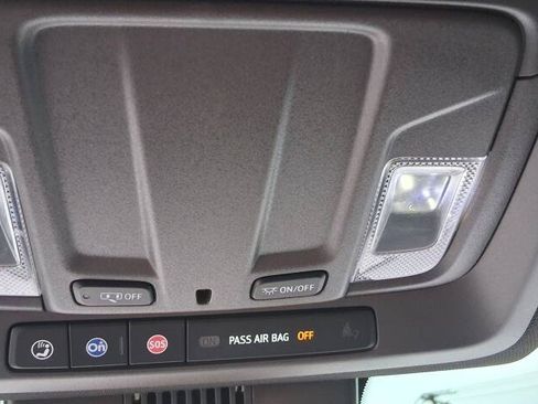 Used 2025 Chevrolet Silverado 2500 LT AWD/4WD image 26