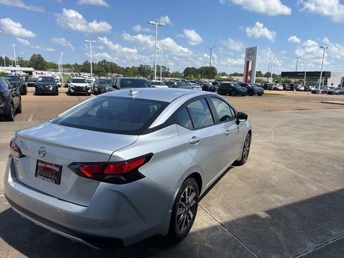 Certified 2025 Nissan Versa SV w/ Trunk Package FWD image 4