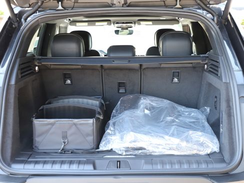 New 2026 Land Rover Range Rover Sport SE AWD/4WD image 14
