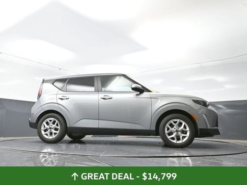 Used 2023 Kia Soul LX w/ Option Group 015 image 44