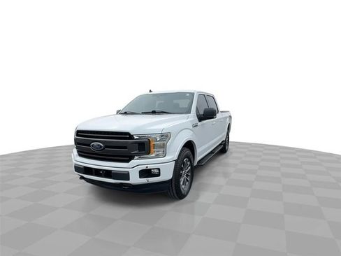 Used 2020 Ford F150 XLT w/ Equipment Group 301A Mid image 3