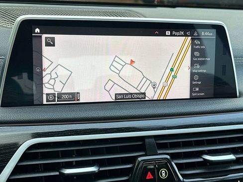 Used 2020 BMW 740i w/ Premium Package RWD image 21