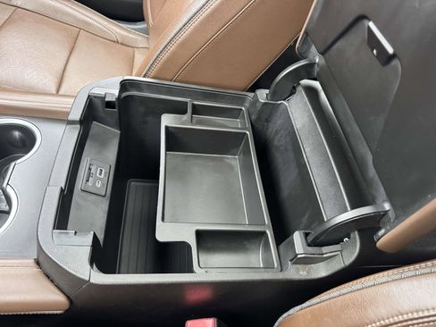 Used 2021 Chevrolet Tahoe High Country w/ Premium Package image 40