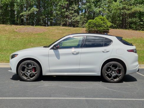 Used 2025 Alfa Romeo Stelvio Tributo Italiano w/ Driving Assist Package AWD/4WD image 2