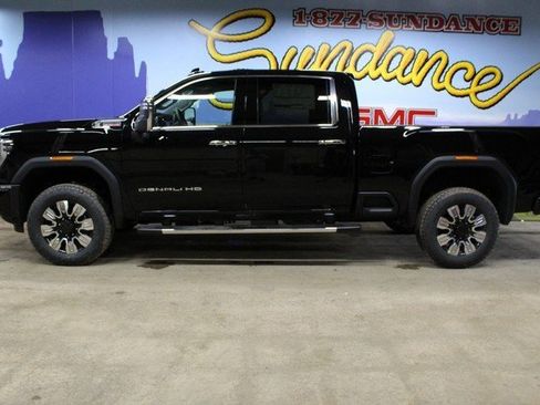 New 2025 GMC Sierra 2500 Denali w/ Max Trailering Package image 7