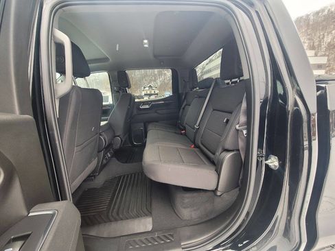 Used 2025 GMC Sierra 1500 Elevation image 14