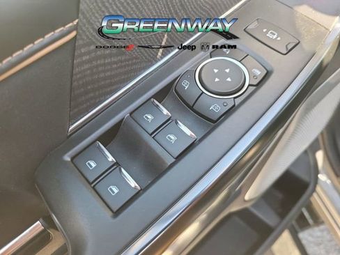 Used 2024 Ford F350 Platinum w/ FX4 Off-Road Package image 13