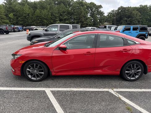 Used 2021 Honda Civic EX image 4