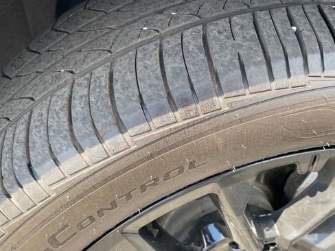 Used 2023 Chevrolet Tahoe RST w/ Sport Performance Package image 25