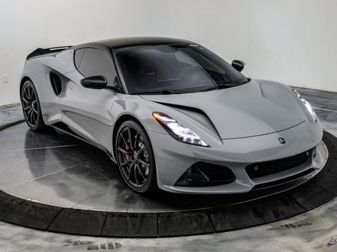 Used 2025 Lotus Emira RWD image 30