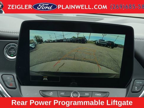Used 2024 Chevrolet Blazer LT w/ Convenience Package FWD image 19