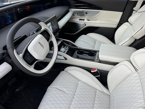 New 2026 Lincoln Nautilus Black Label w/ Jet Appearance Package image 9